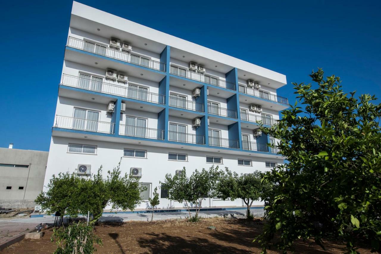 Deniz Airport Suites Nicósia Exterior foto